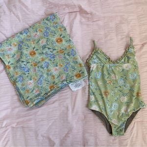 Acacia kids swimwear size M